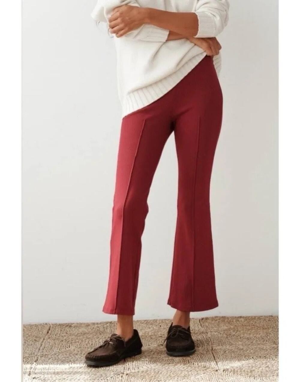 Donni. Rouge Ribbed Kick Flare Pants Size Small